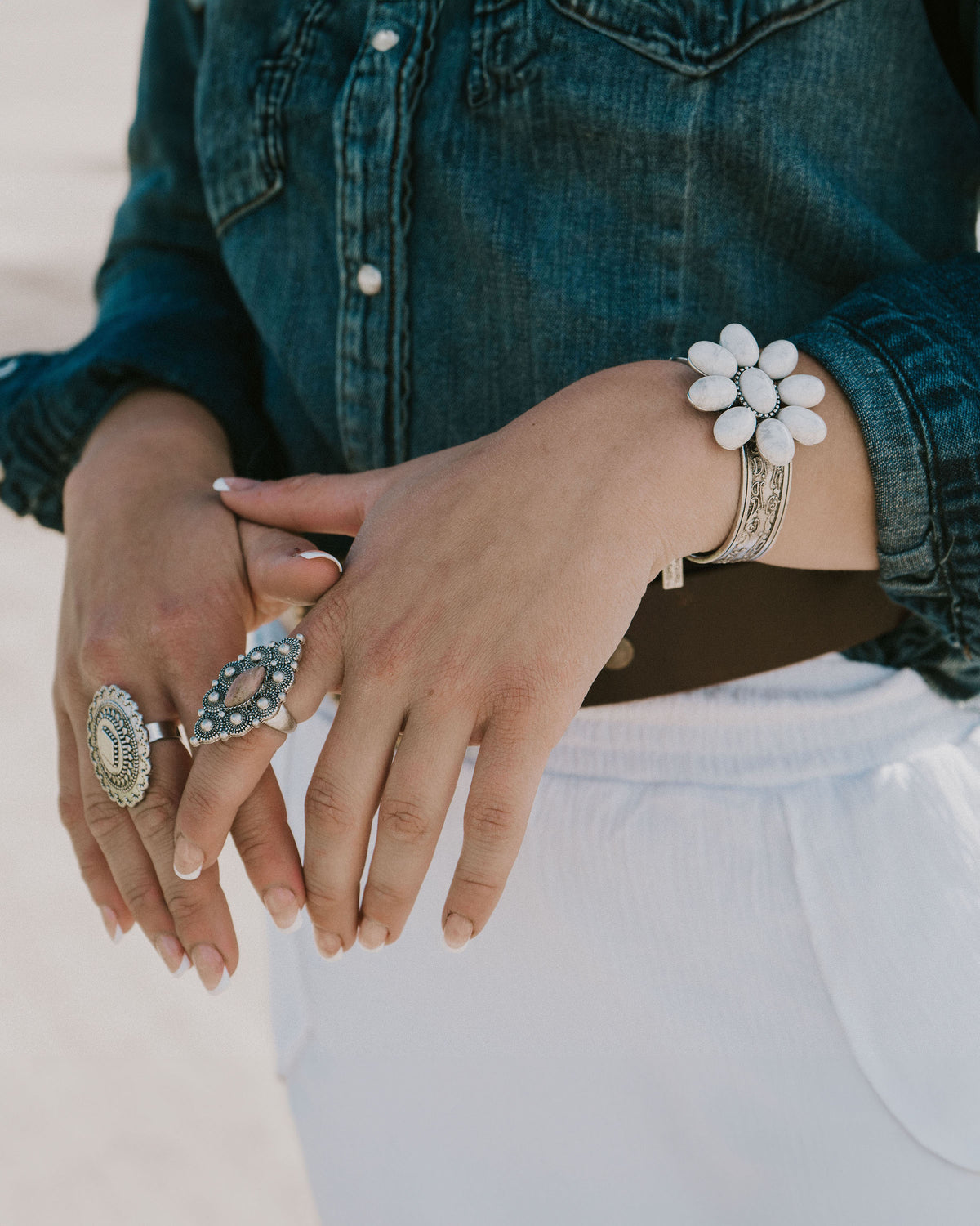 Following Love Ring